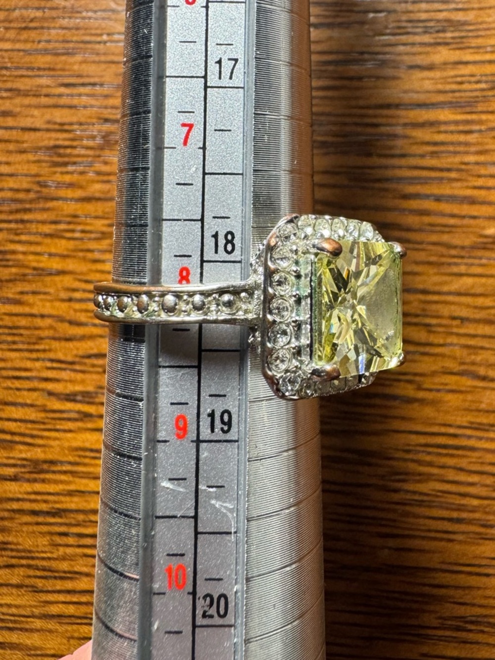 Yellow Stone Halo Statement Ring Size 8 Silver Tone Cocktail Ring - Picture 6 of 6